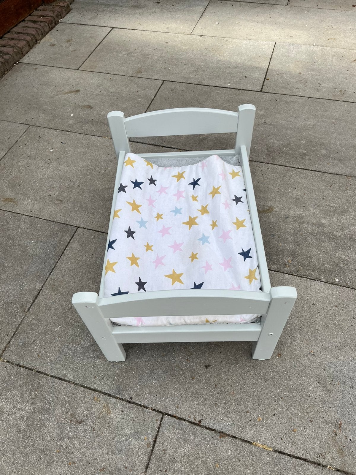 Poppenbedje, Ophalen, Zo goed als nieuw, Babypop