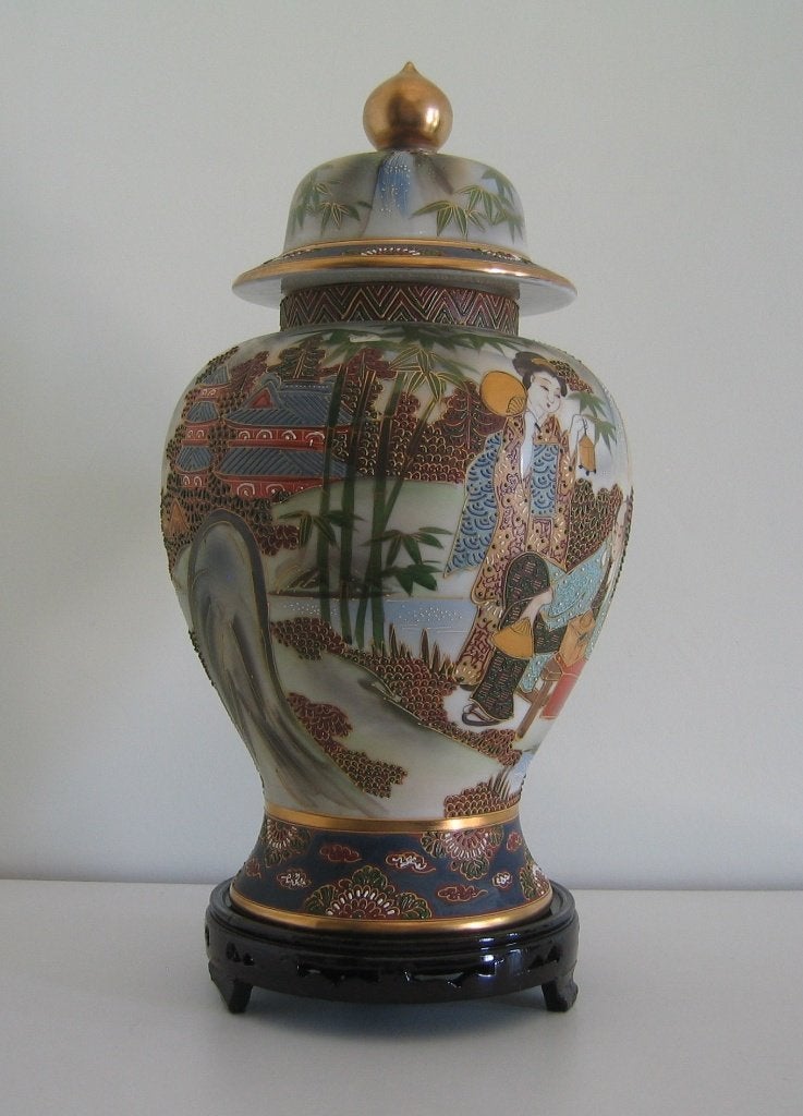 Japanse Satsuma vaas + deksel  -  1001, Japan, Ophalen