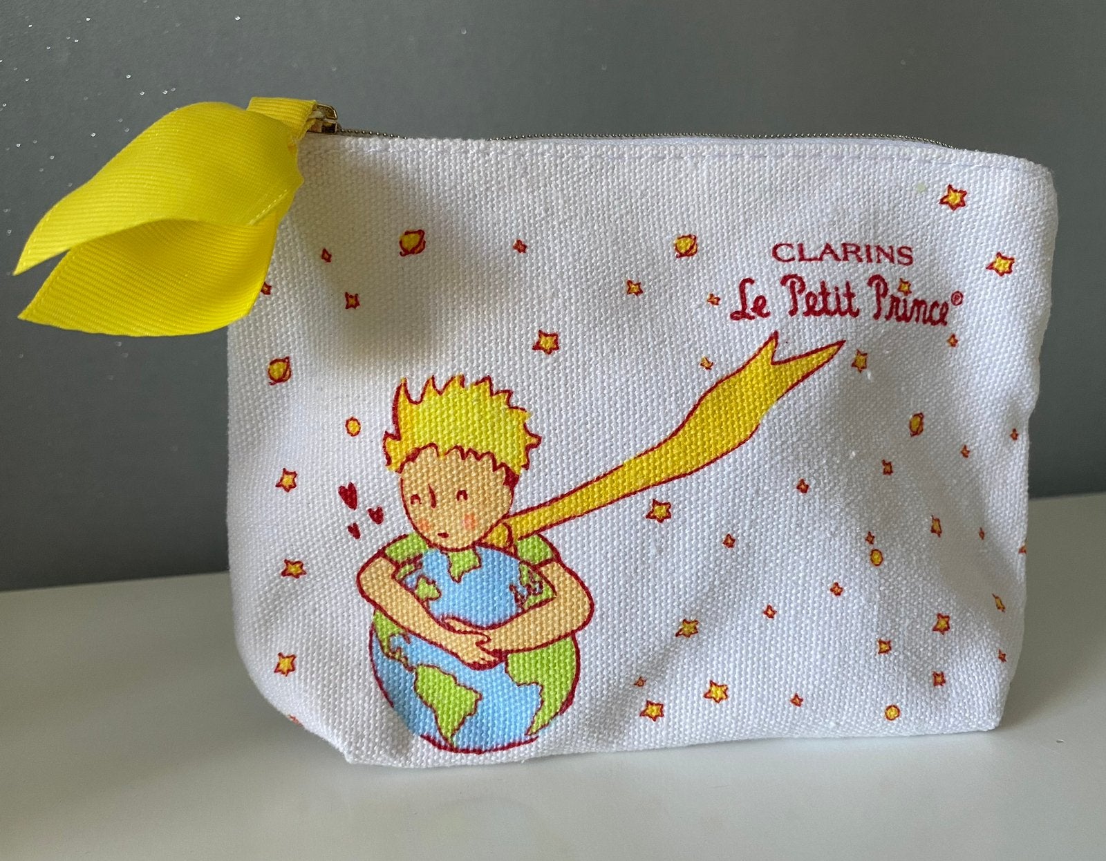 Clarins - Le Petit Prince - Toilettas / Make-Up Tasje, Ophalen of Verzenden, Nieuw, Meerkleurig, Heer of Dame