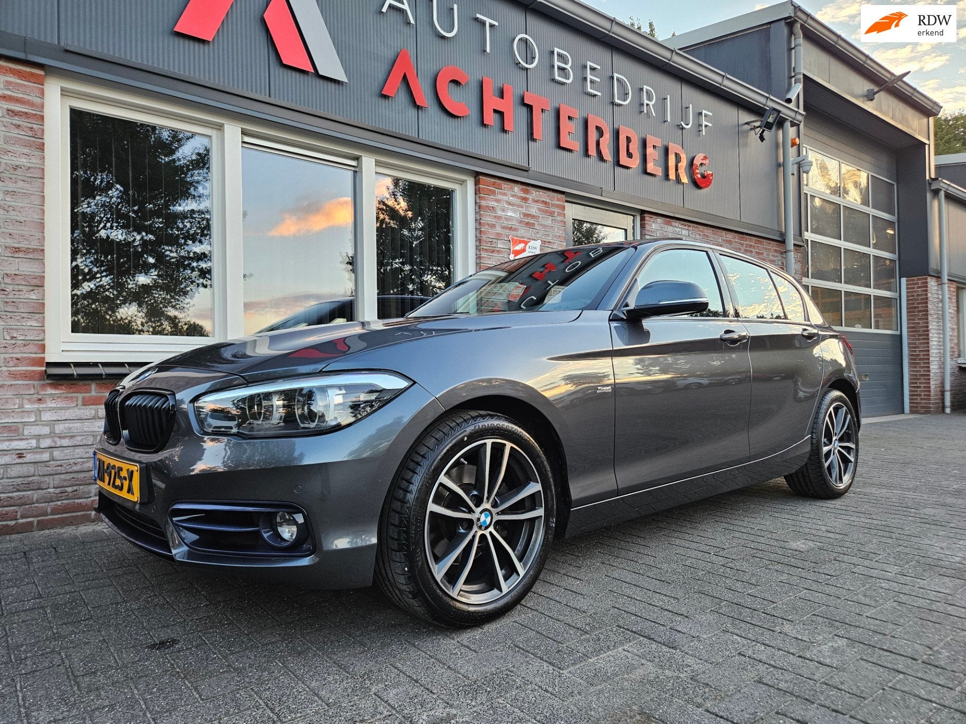BMW 1-serie 120i Edition Sport Line Shadow High Executive Sc, 1-Serie, Achterwielaandrijving, Gebruikt, Euro 6