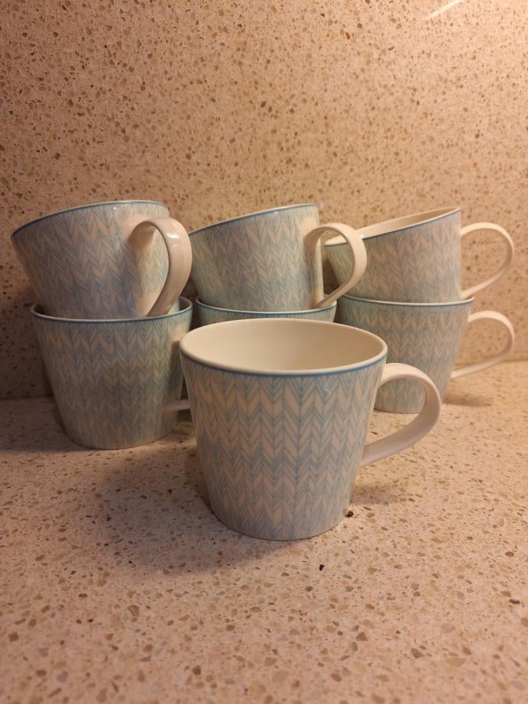 Royal Doulton Pastels mokken 400ml, 7 stuks, Ophalen, Zo goed als nieuw, Overige stijlen, Kop(pen) en/of Schotel(s)