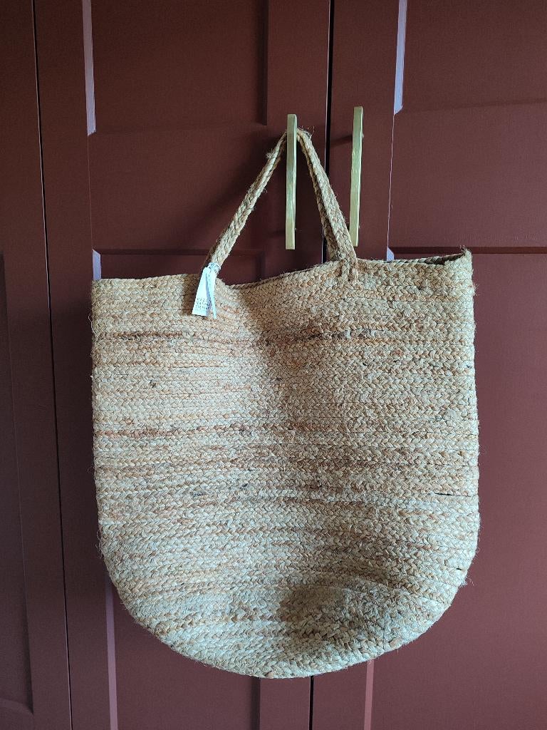 Rieten / zeegras wand/hang opbergmand Urban Nature Culture, Huis en Inrichting, Mand, Nieuw, Ophalen of Verzenden, Riet
