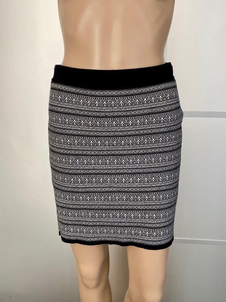 G773 Marc Cain maat S=36 kort rokje rok grijs/zwart MarcCain, Kleding | Dames, Zwart, Ophalen of Verzenden, Zo goed als nieuw