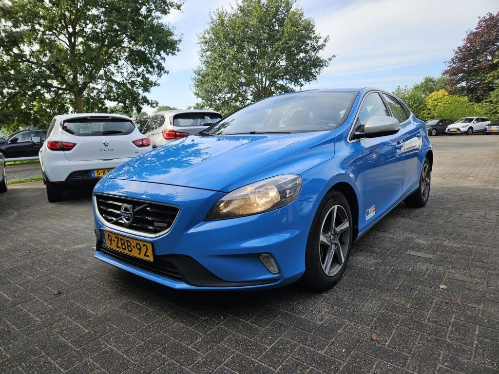 Volvo V40 2.0 D4 R-Design 2014 kanon! Apk (bj 2014), Auto's, Euro 5, Gebruikt, Zwart, 4 cilinders