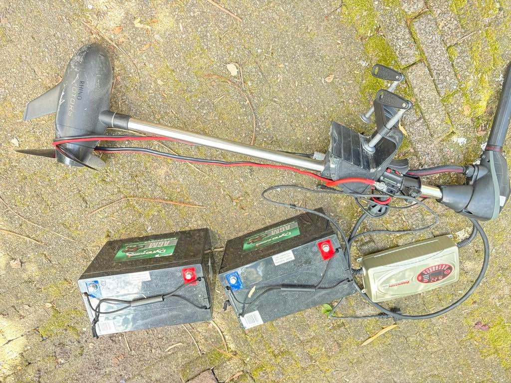 Complete set accumotor sloep, Ophalen, Gebruikt