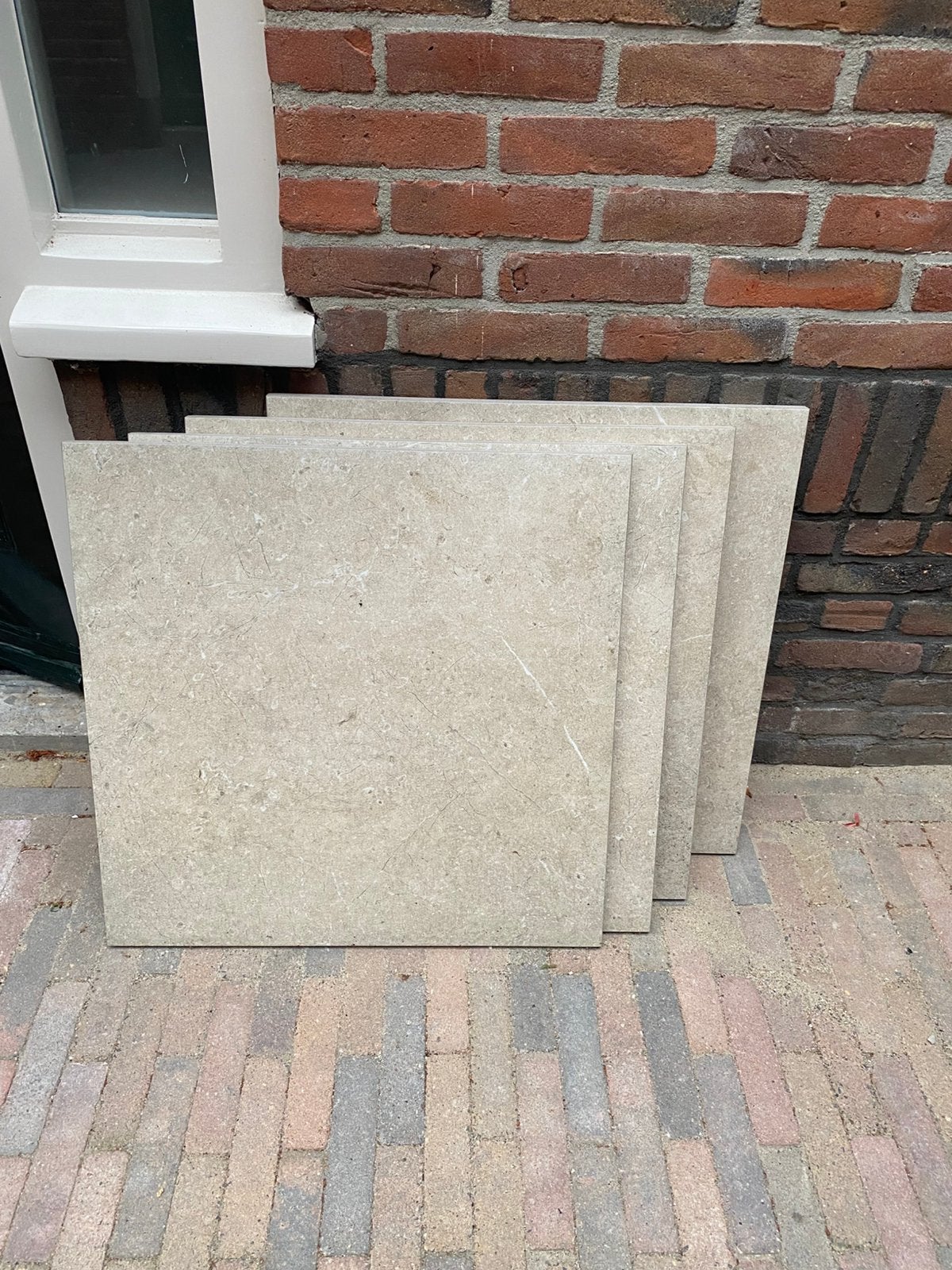 4 Tuintegels van keramiek 60x60 cm, Ophalen of Verzenden, Zo goed als nieuw, Keramiek, Terrastegels