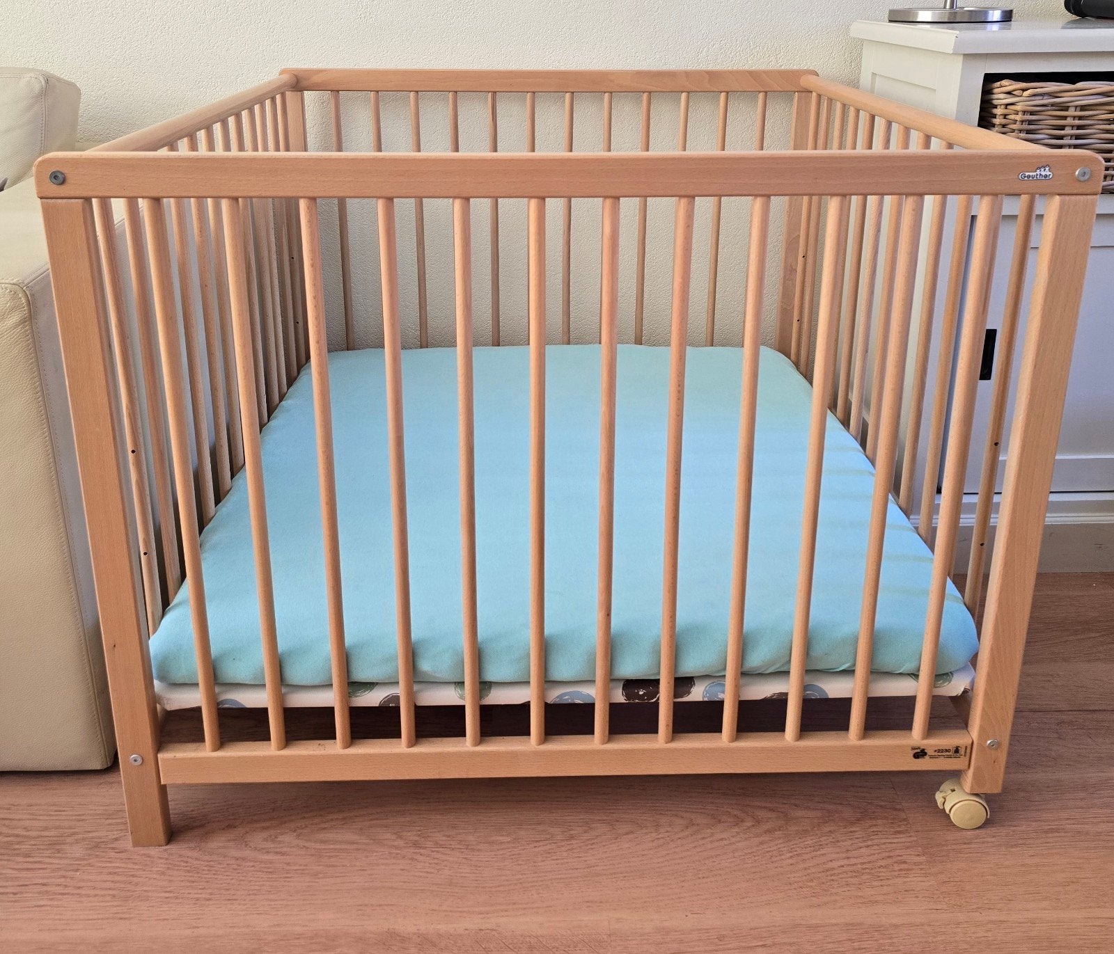 Geuther Box / Tweelingbox / speelbox vierkant, Kinderen en Baby's, Boxen, Ophalen, Zo goed als nieuw, Vierkant, In hoogte verstelbaar