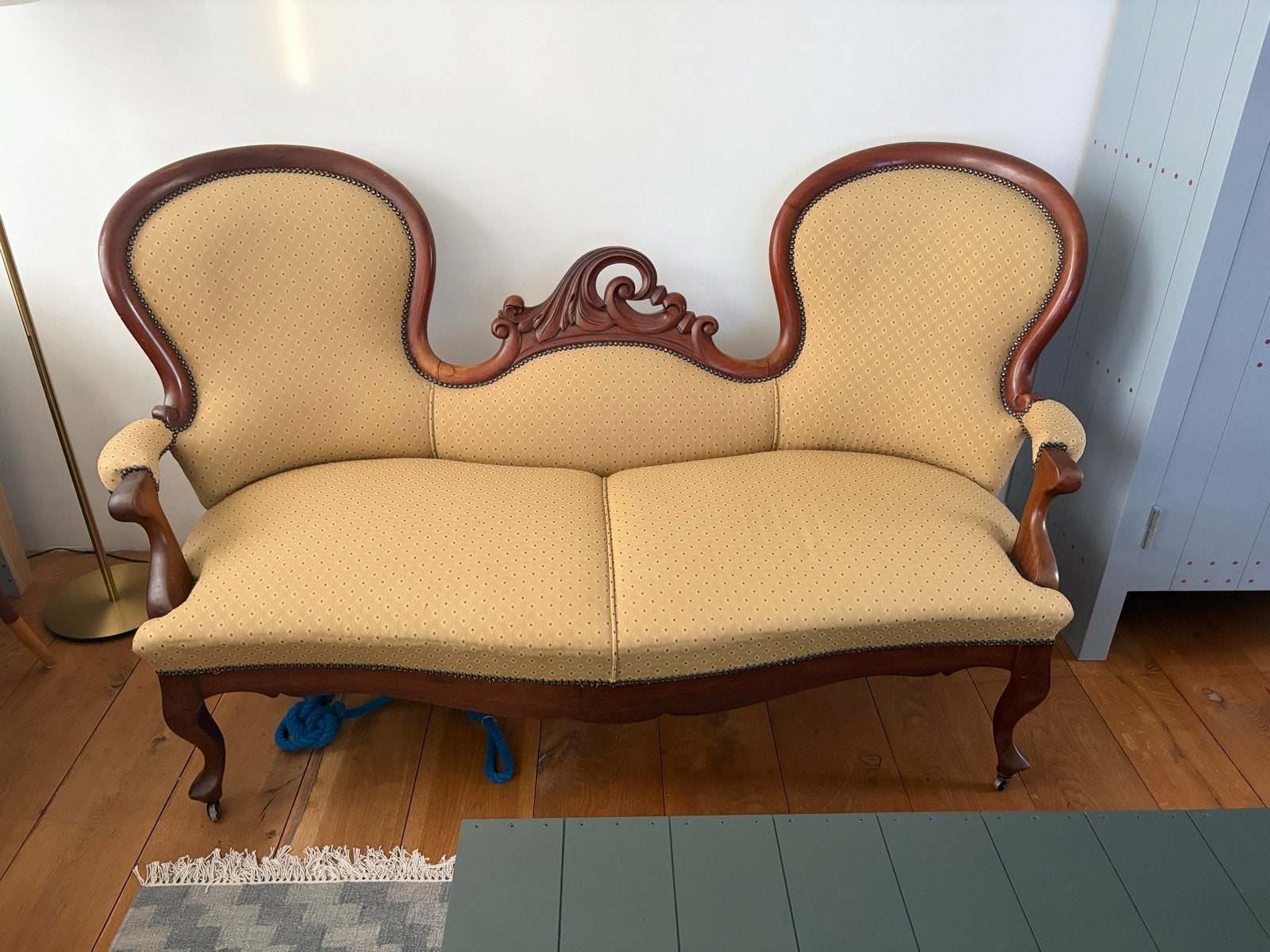 Antieke Biedermeier Bank - Elegante Twee-zitsbank, Ophalen