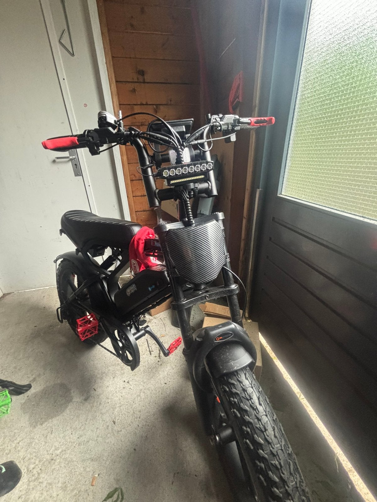 V20Pro custom, Ophalen, Zo goed als nieuw, Overige merken
