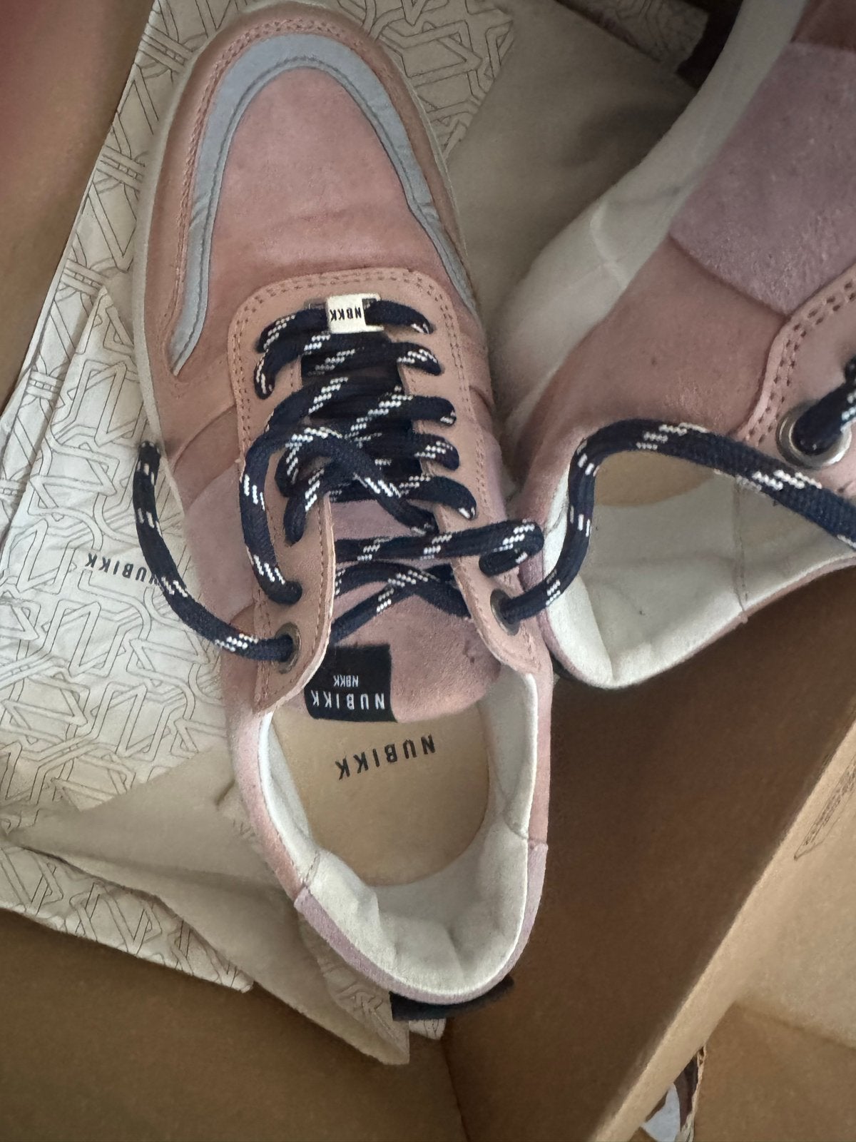 NUBIKK Sneakers - Roze zalm - Maat 37, Kleding | Dames, Schoenen, Ophalen of Verzenden, Nieuw, Roze, Sneakers of Gympen