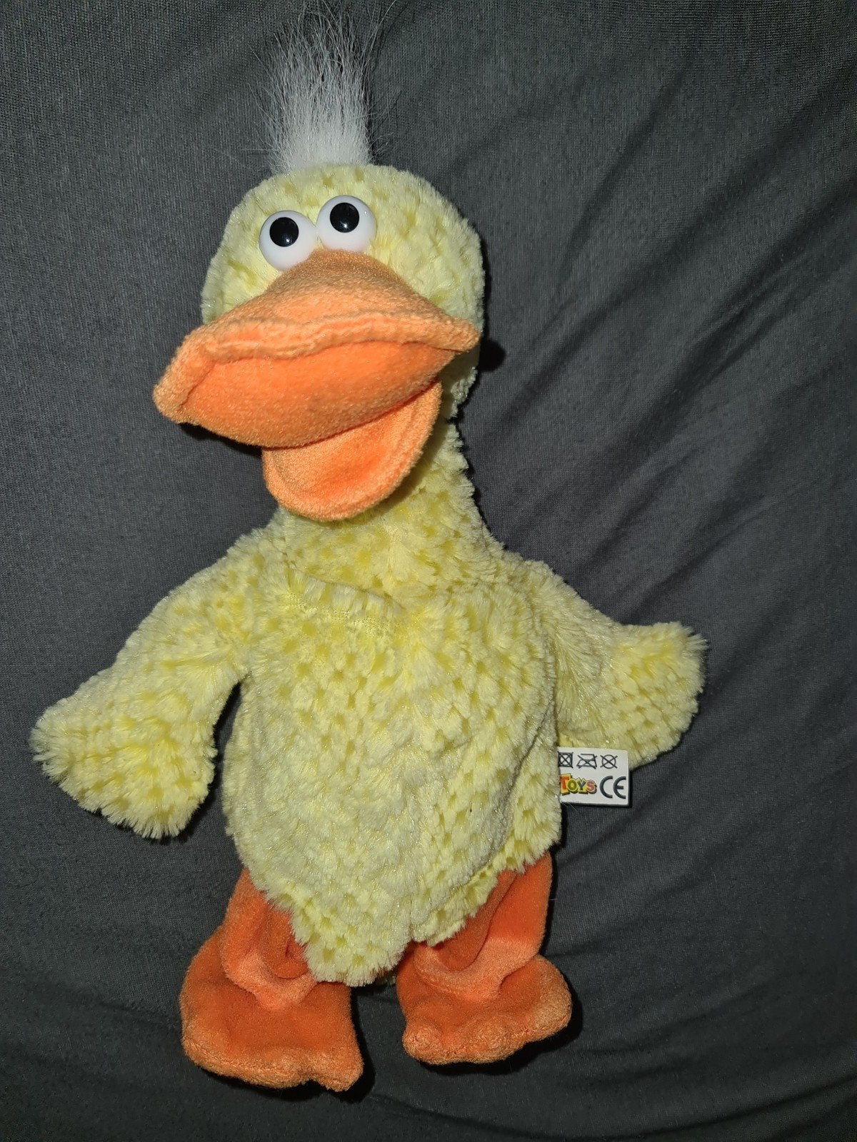 Hij kan lopen en kwaakt vrolijk als je hem aan nek optilt, Met geluid, Geel, Ophalen of Verzenden, Zo goed als nieuw