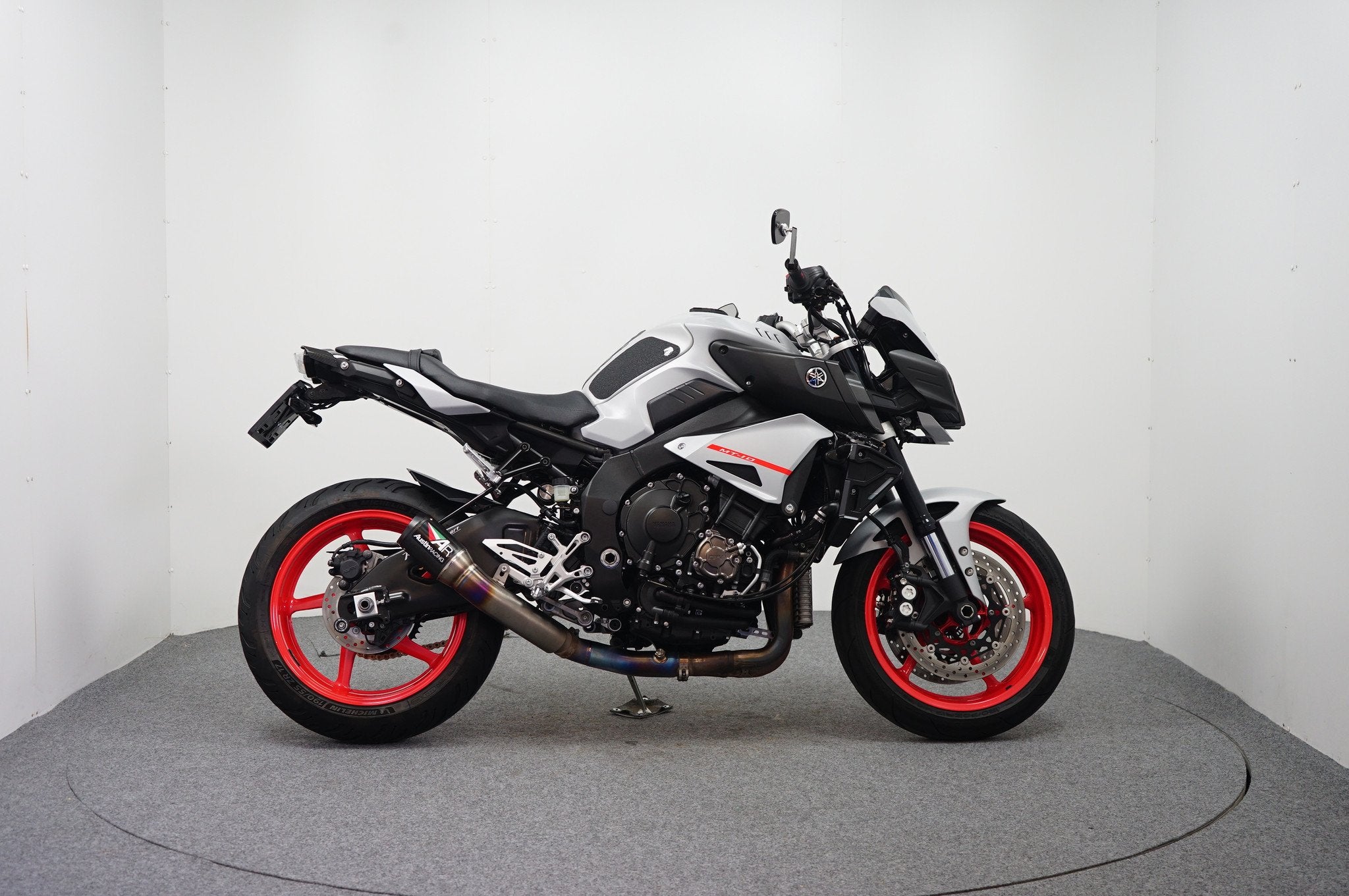 Yamaha MT-10 (bj 2020), Bedrijf, Meer dan 35 kW, 998 cc, Traction Control