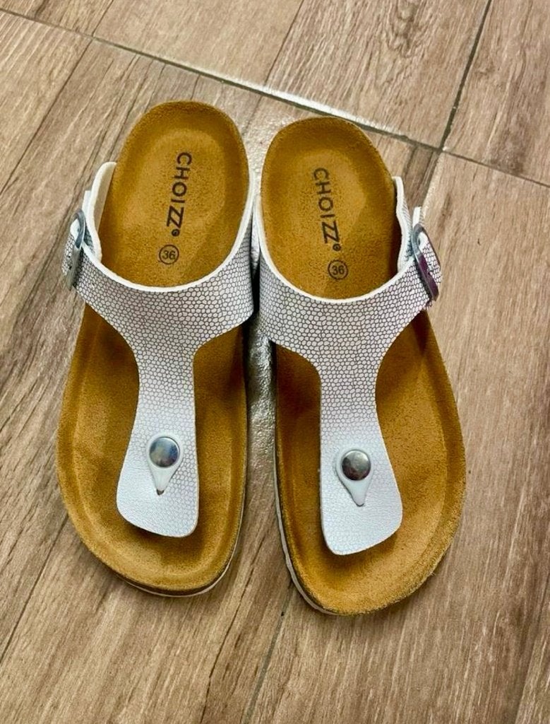 Splinter nieuw Teenslipper teen sandalen / slipper maat 36, Wit, Nieuw, Sandalen of Muiltjes, Ophalen of Verzenden
