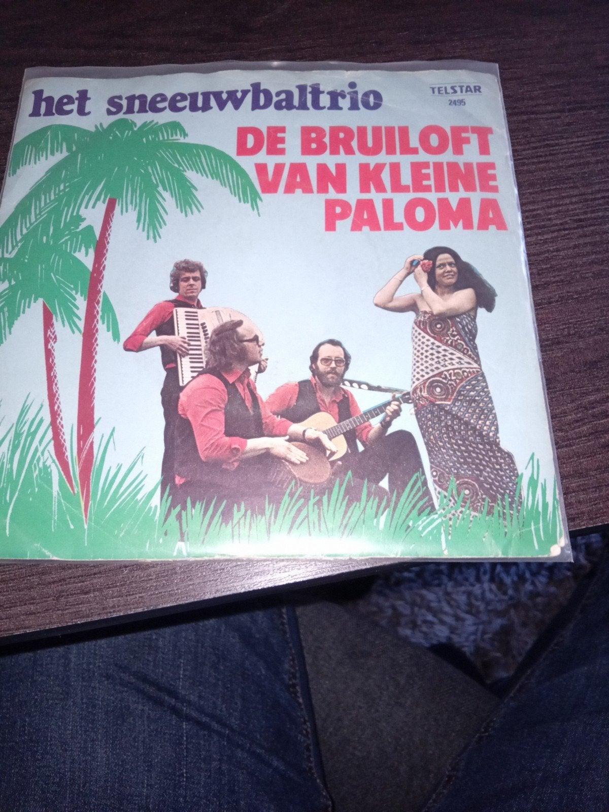 Het Sneeuwbaltrio - De Bruiloft Van Kleine Paloma (Single), Cd's en Dvd's, Gebruikt, 7 inch, Ophalen of Verzenden, EP