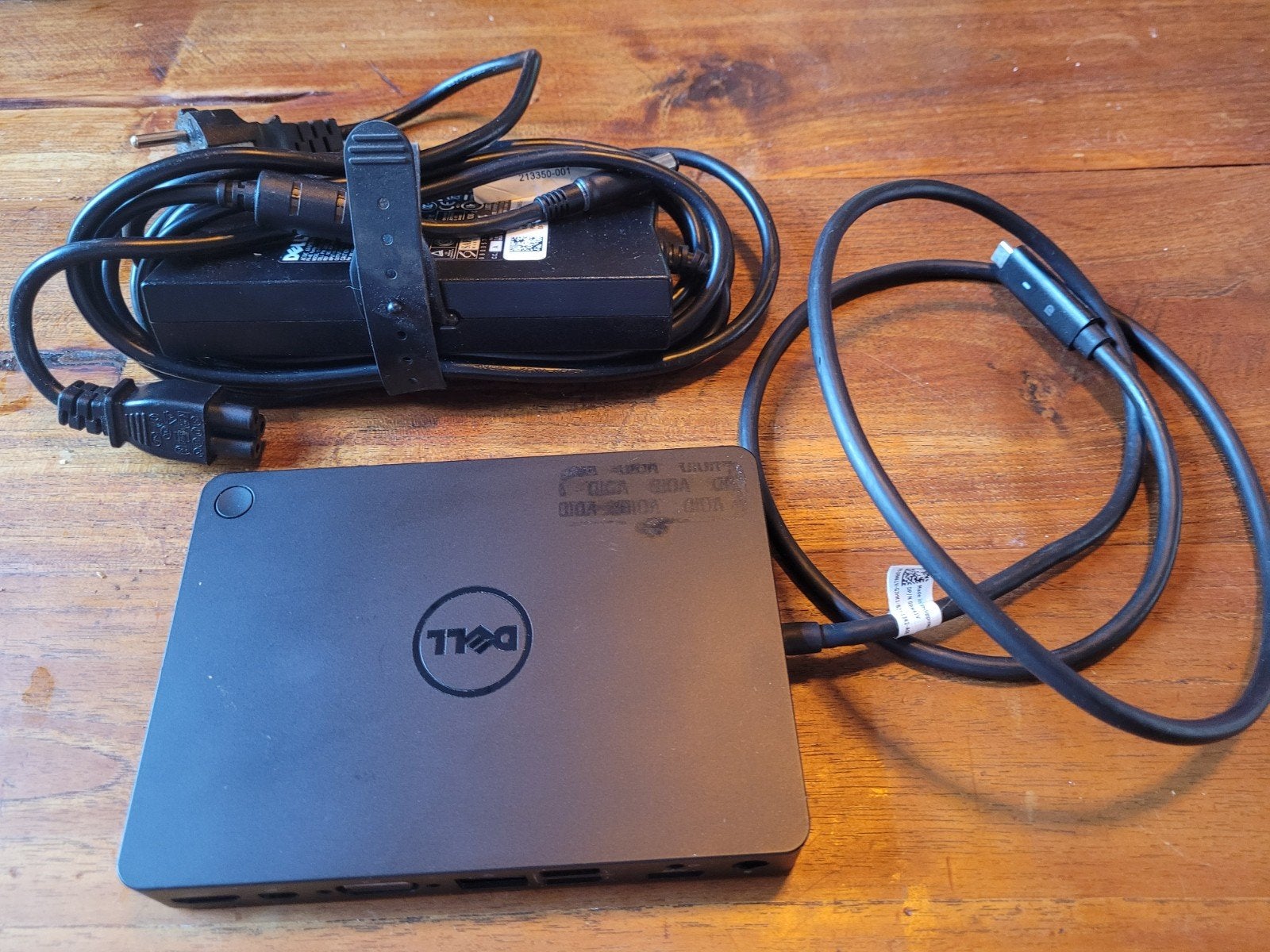 Dell WD15 Docking Station met adapter, Computers en Software, Dockingstations, Ophalen of Verzenden, Dell, Docking station, Gebruikt