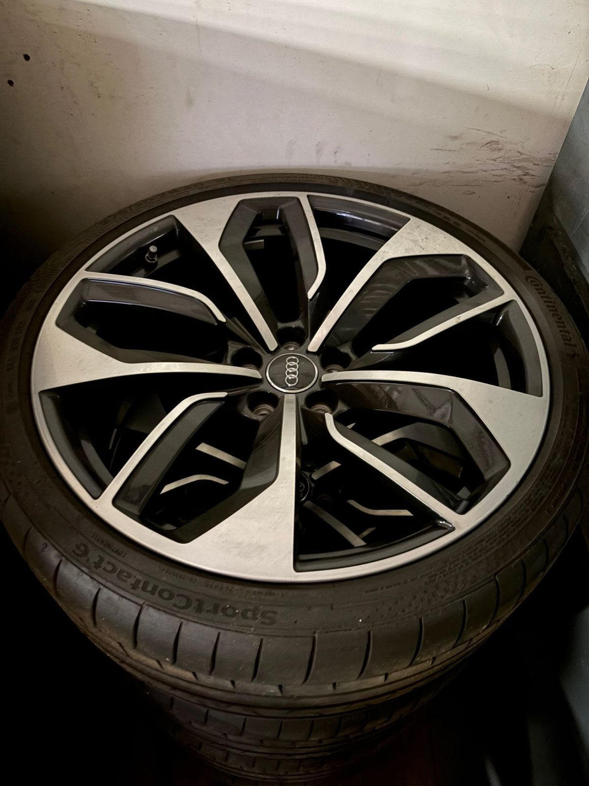Complete Continental band met aud b9 velg origineel, Auto-onderdelen, Banden en Velgen, Ophalen, Gebruikt, Overige, Banden en Velgen