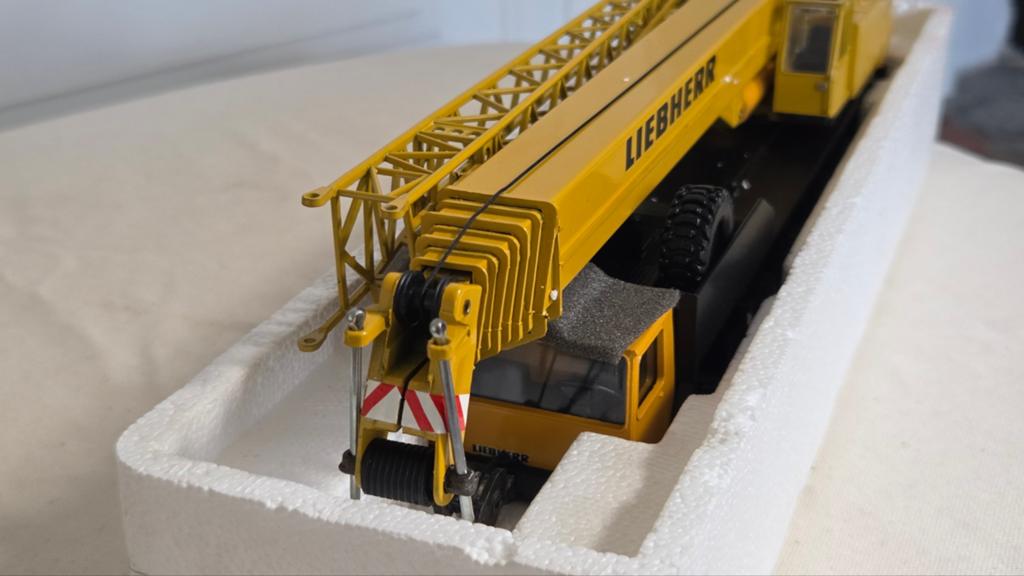 Conrad 1:50 Liebherr LTM 1160 hijskraan model 2082, Hobby en Vrije tijd, Modelauto's | 1:50, Ophalen of Verzenden, Gebruikt, Hijskraan, Tractor of Landbouw