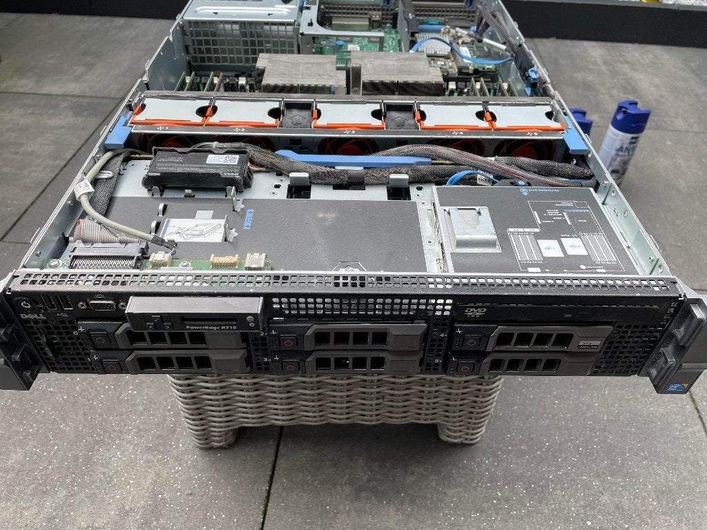 Dell PowerEdge R710 - 64GB RAM - 2x Xeon L5640 - H700 1GB, Computers en Software, Servers, Ophalen, Gebruikt, 2 tot 3 Ghz