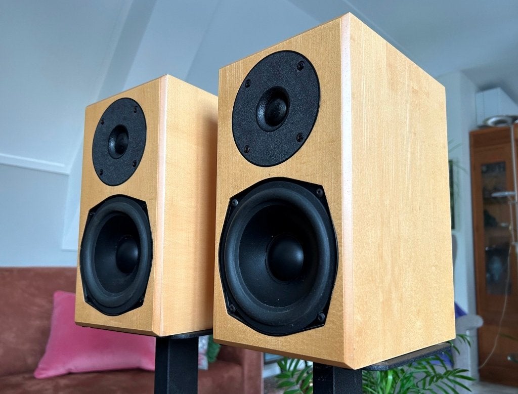 Totem Mite in Maple, Overige merken, Gebruikt, Speakerset, Ophalen of Verzenden