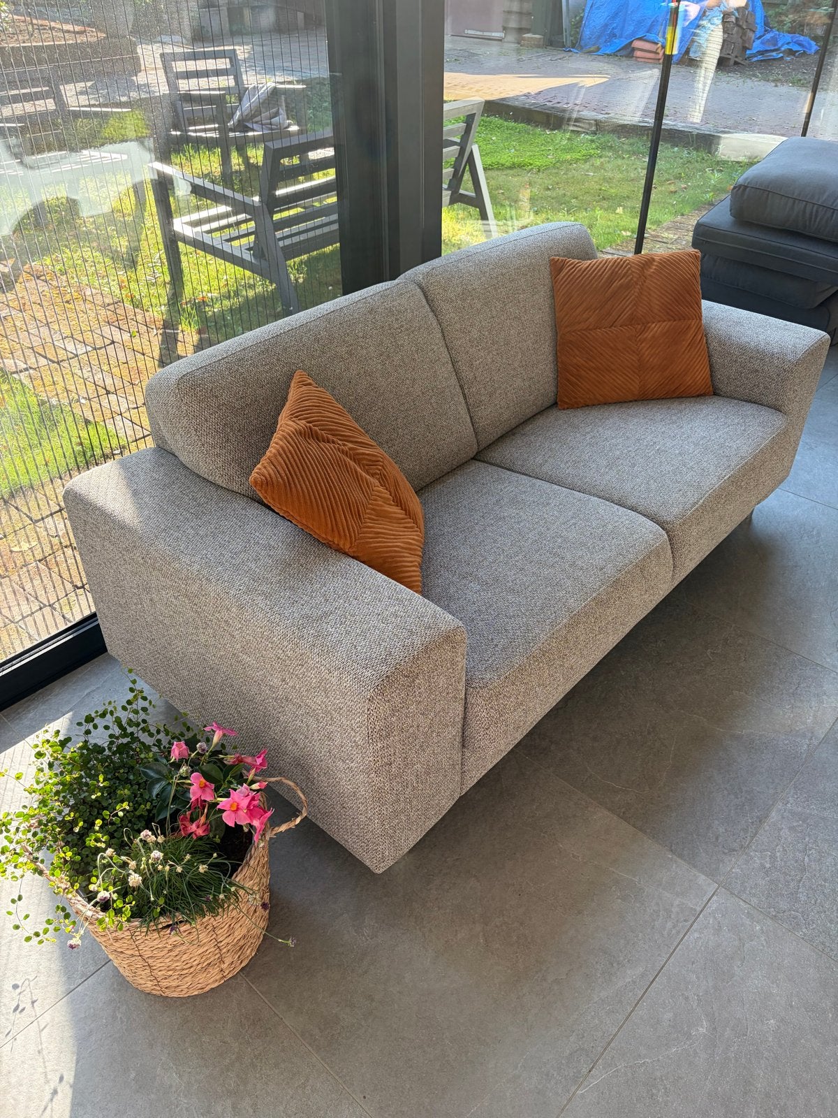 Comfortabele 2-zitsbank - Zo goed als nieuw, Huis en Inrichting, Banken | Bankstellen, Ophalen, 150 tot 200 cm, Tweepersoons, 75 tot 100 cm