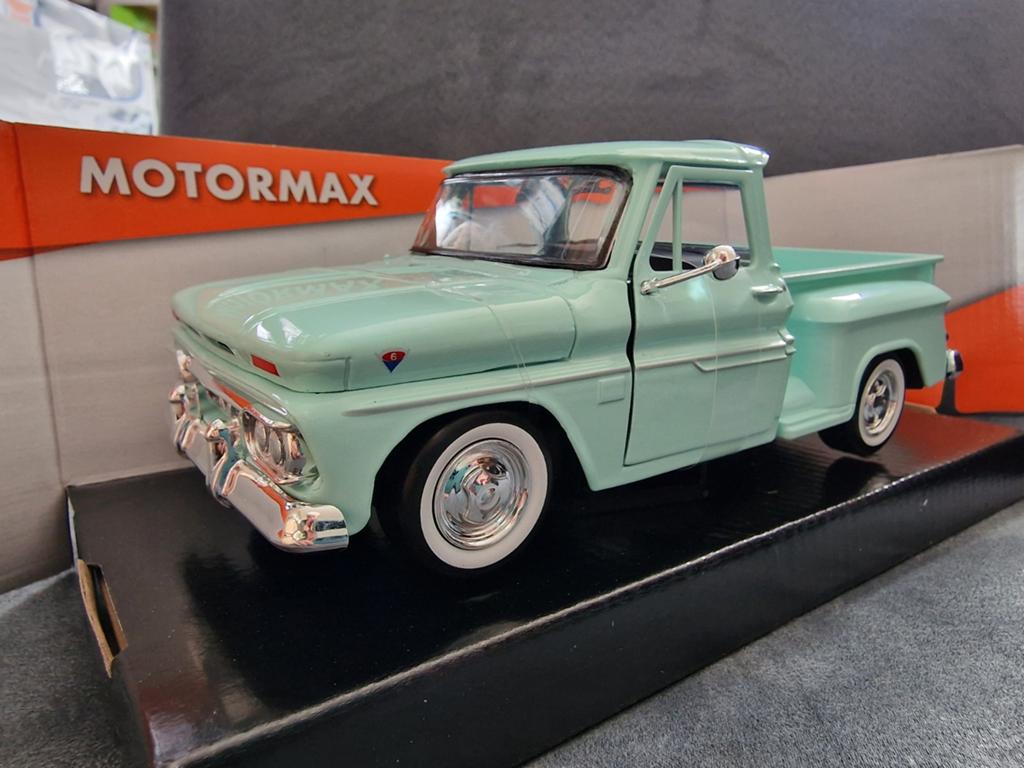 GMC C1000 Pick-up green Motormax 1:24, Hobby en Vrije tijd, Modelauto's | 1:24, Ophalen of Verzenden, Nieuw, Auto, Motormax