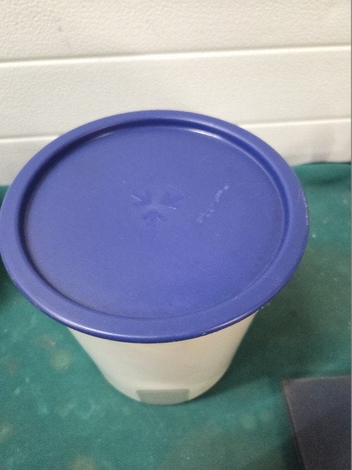 tupperware voorraadbus, Huis en Inrichting, Ophalen of Verzenden, 'T Olde Gre-j, Info@toldegrej.nl, Endepoelstraat 20f Didam