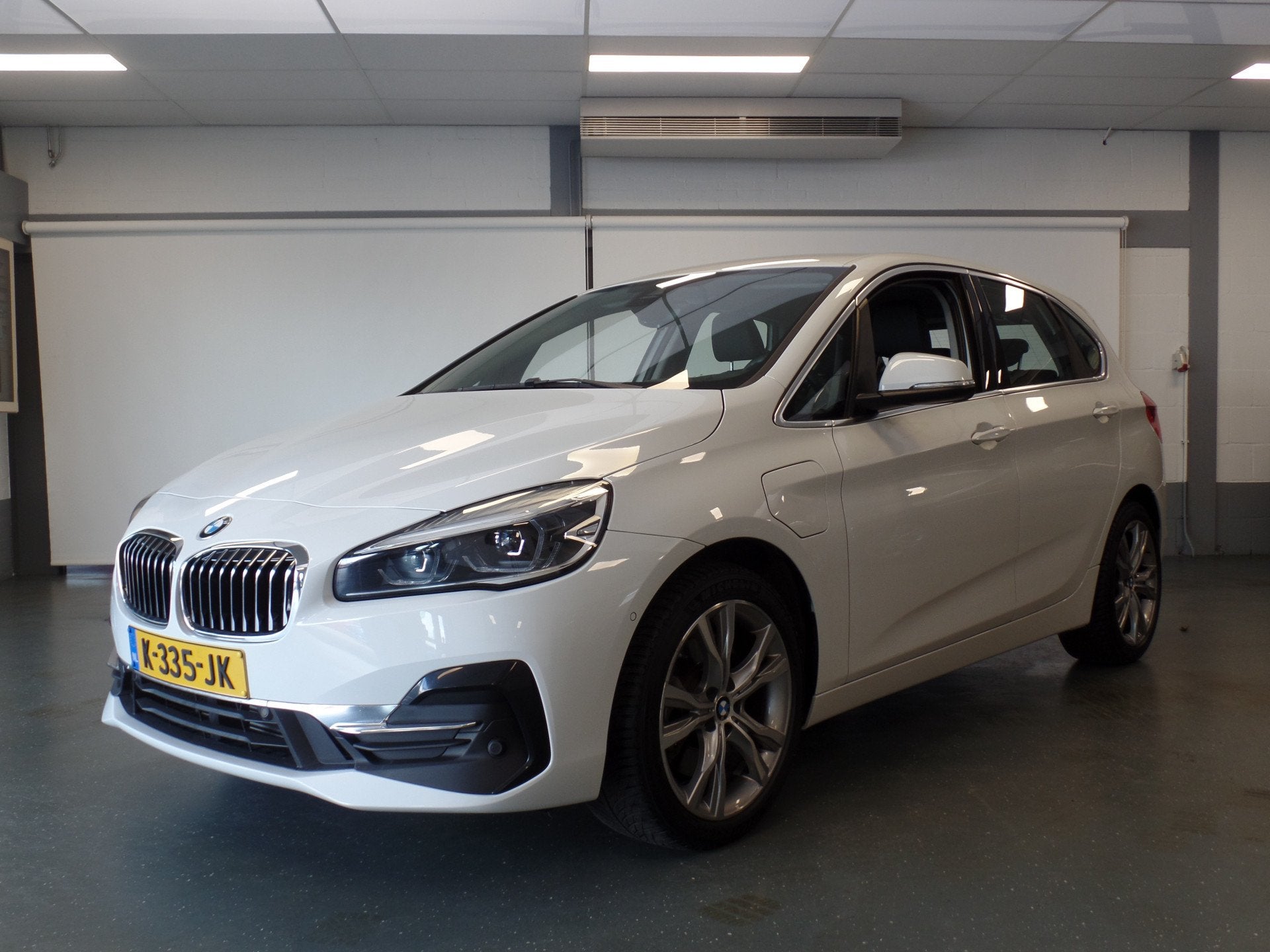 BMW 2 Serie Active Tourer 225xe iPerformance eDrive Ed Autom, Gebruikt, Wit, Bedrijf, Vierwielaandrijving