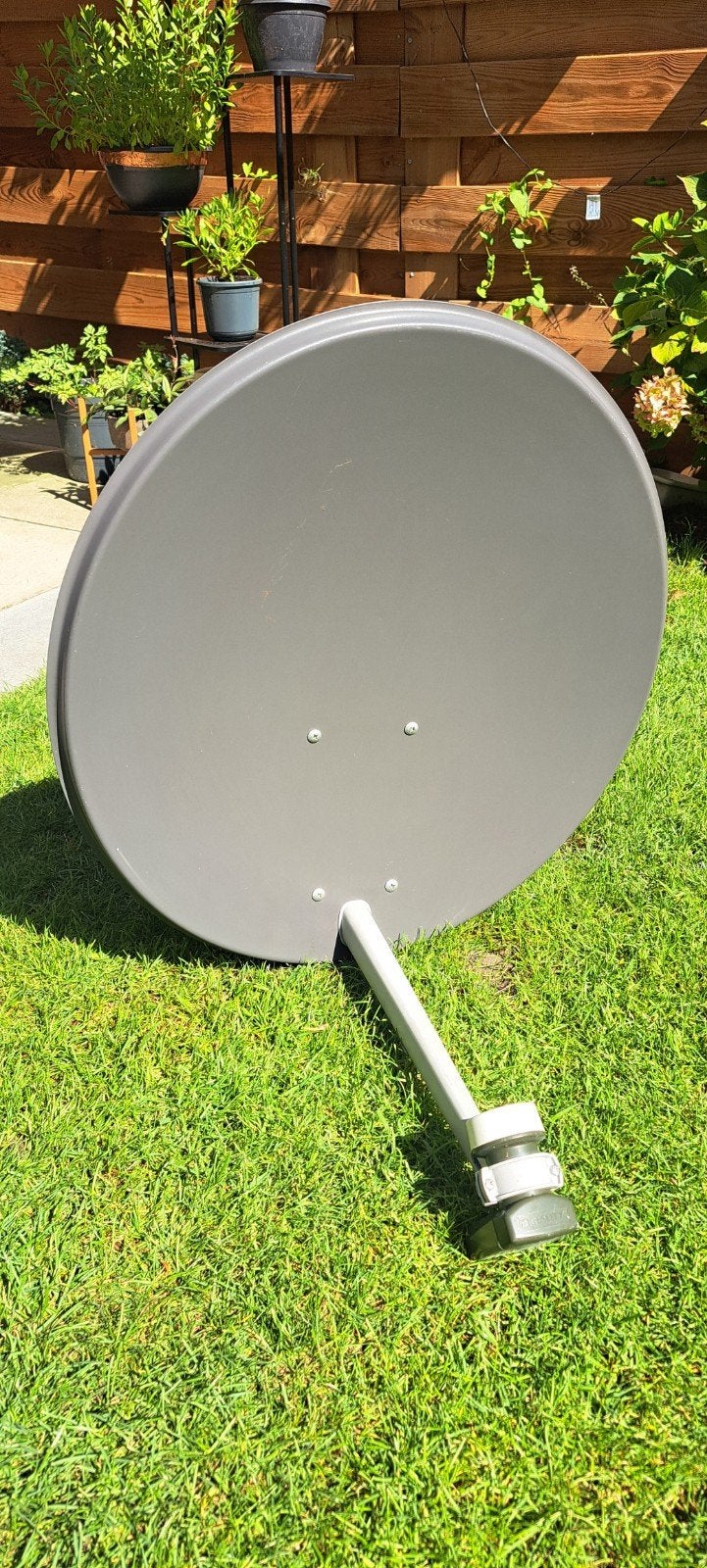 Satellietschotel / schotelantenne 60cm met LNB, Ophalen, Gebruikt, (Schotel)antenne, Overige merken