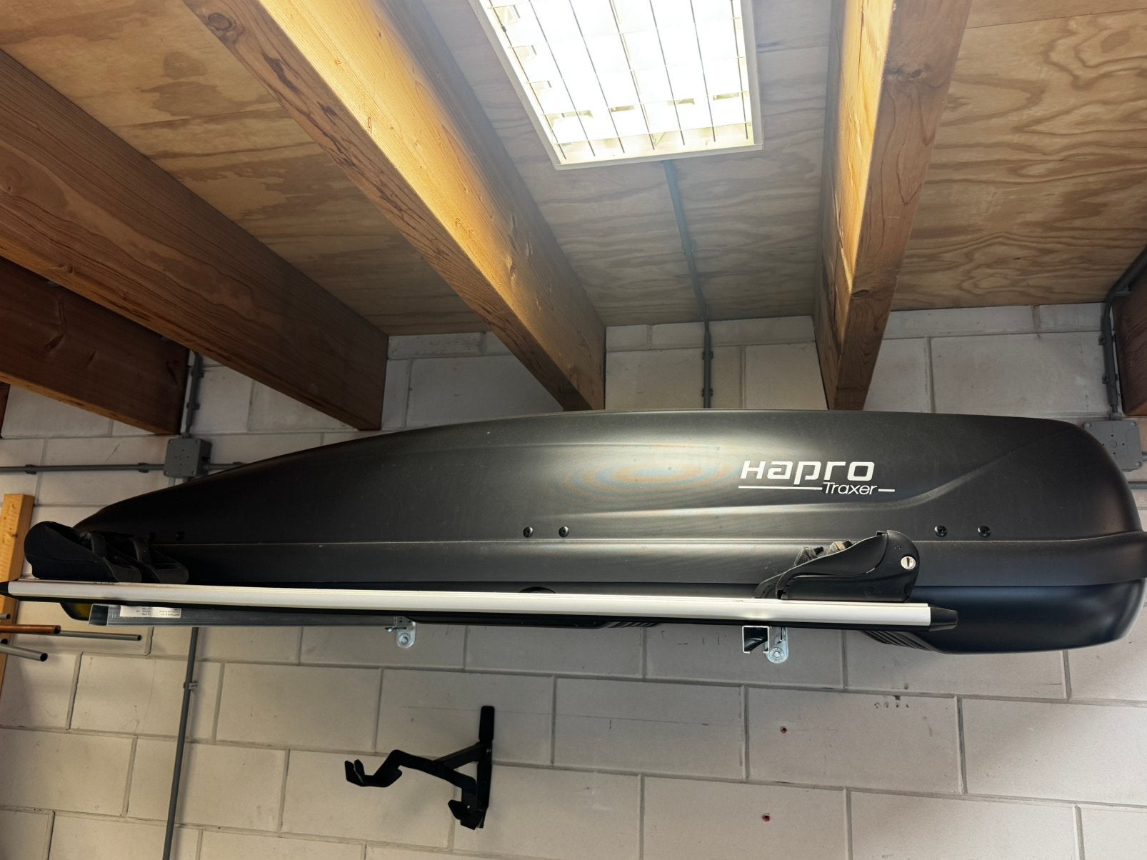 Dakkoffer hapro traxer 6.6 anthracite + hapro cronos aero 3, Ophalen of Verzenden, Zo goed als nieuw
