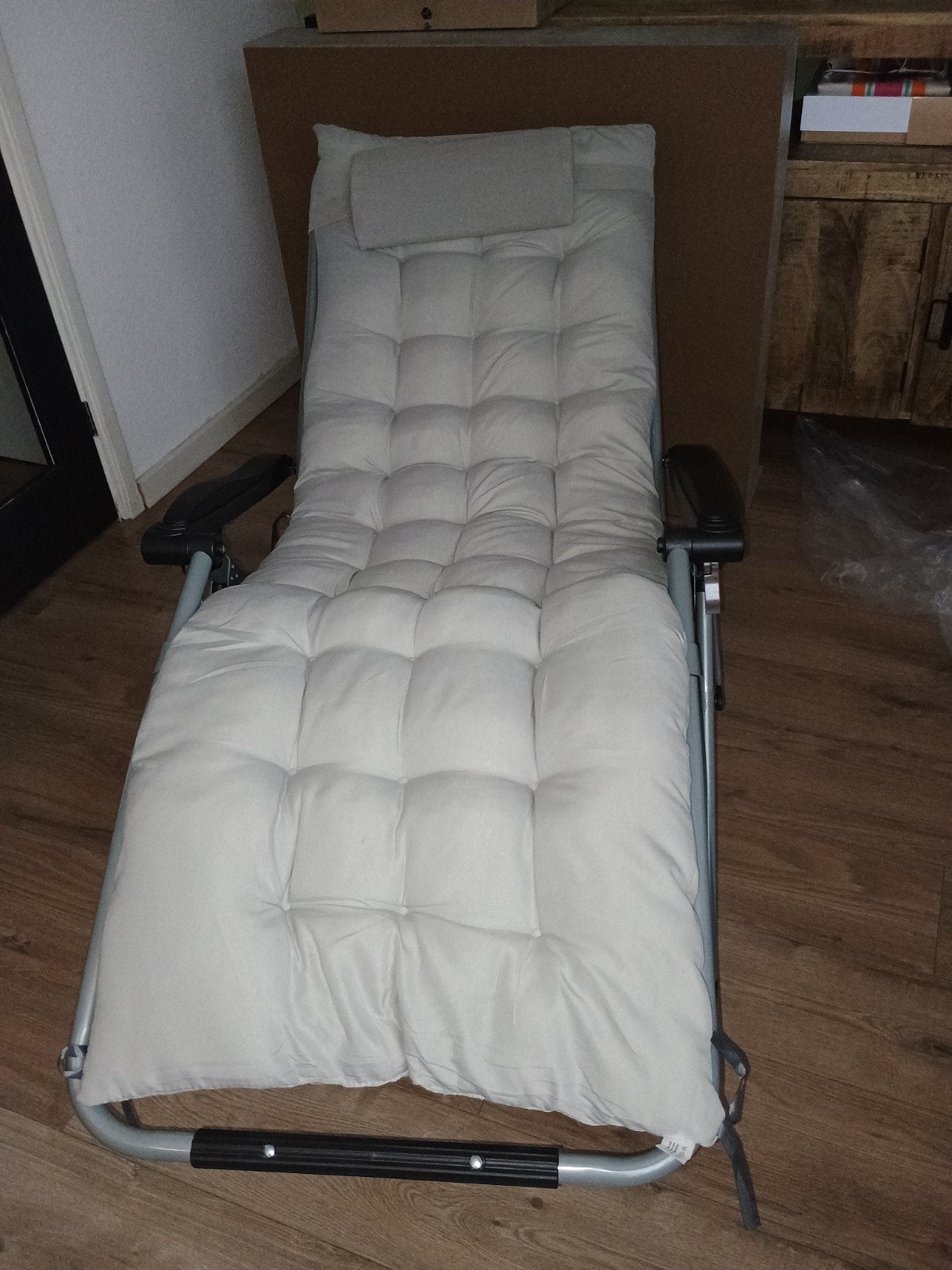 Comfortabele verstelbare relaxstoel met kussen, Modern, Comfortabel, Overige kleuren, Nieuw, Ophalen of Verzenden