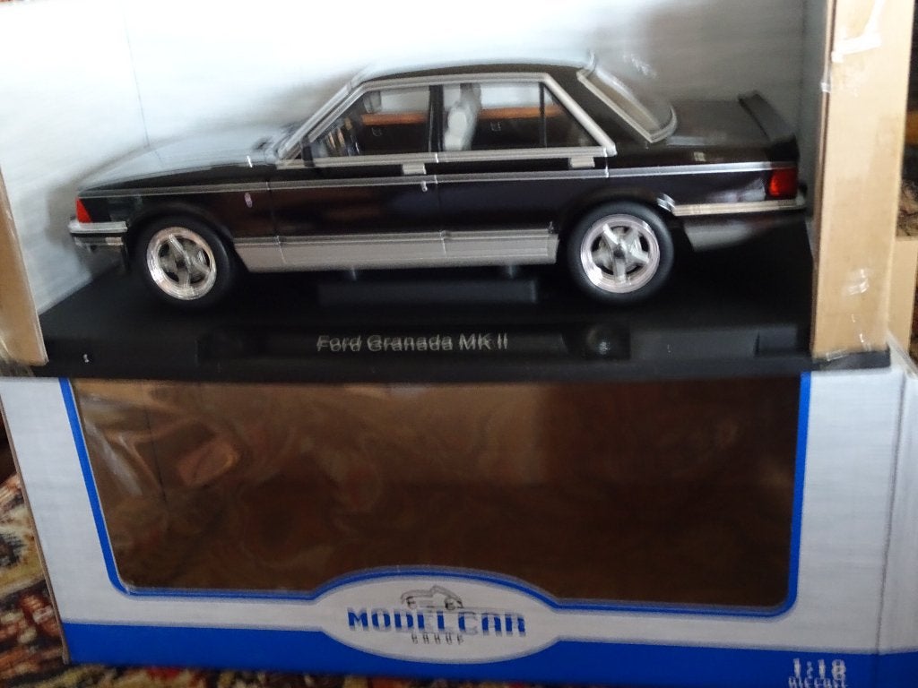 MOOIE FORD GRANADA 2.8 MKII GIA INDOOS 1;18  MDC MODELS, Hobby en Vrije tijd, Modelauto's | 1:18, Ophalen of Verzenden, Zo goed als nieuw