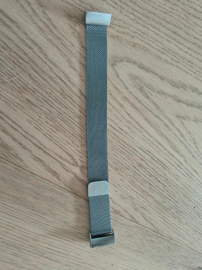 bandjes en charger Fitbit Charge 4, Gebruikt, Zwart, Ophalen of Verzenden, Fitbit charge 3 en 4