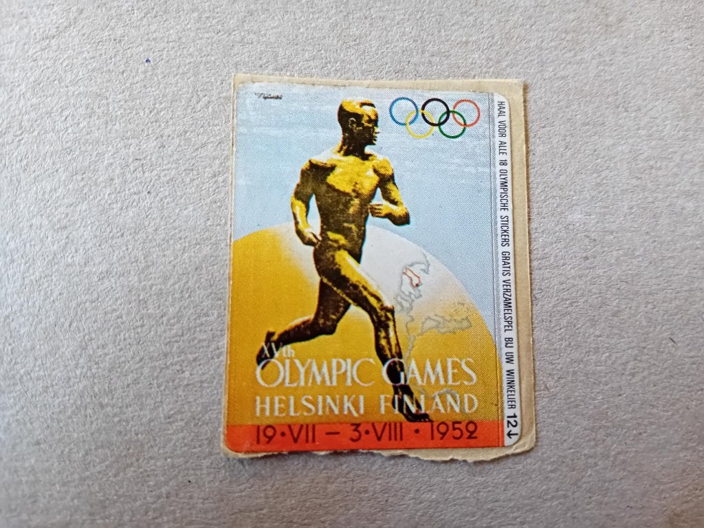 Olympic Games sticker Helsinki Finland 1952  3,5x5cm, Ophalen of Verzenden, Zo goed als nieuw, Bedrijf of Vereniging
