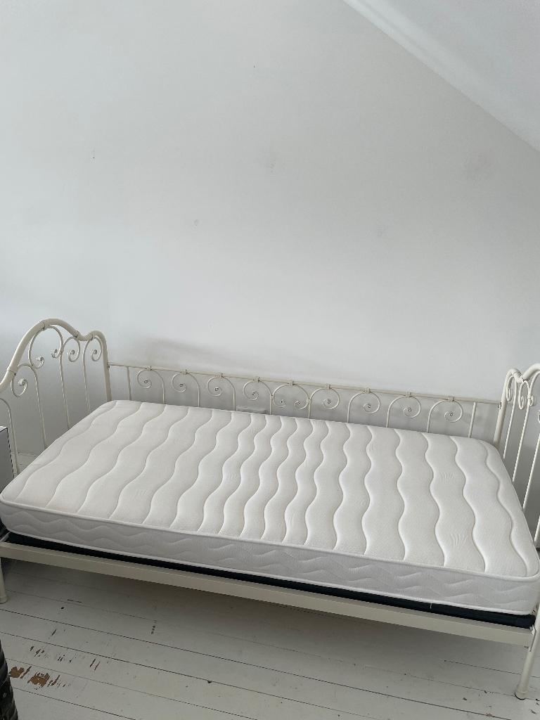 Maison du monde beds, 125 cm of meer, Rond, Ophalen of Verzenden, Zo goed als nieuw