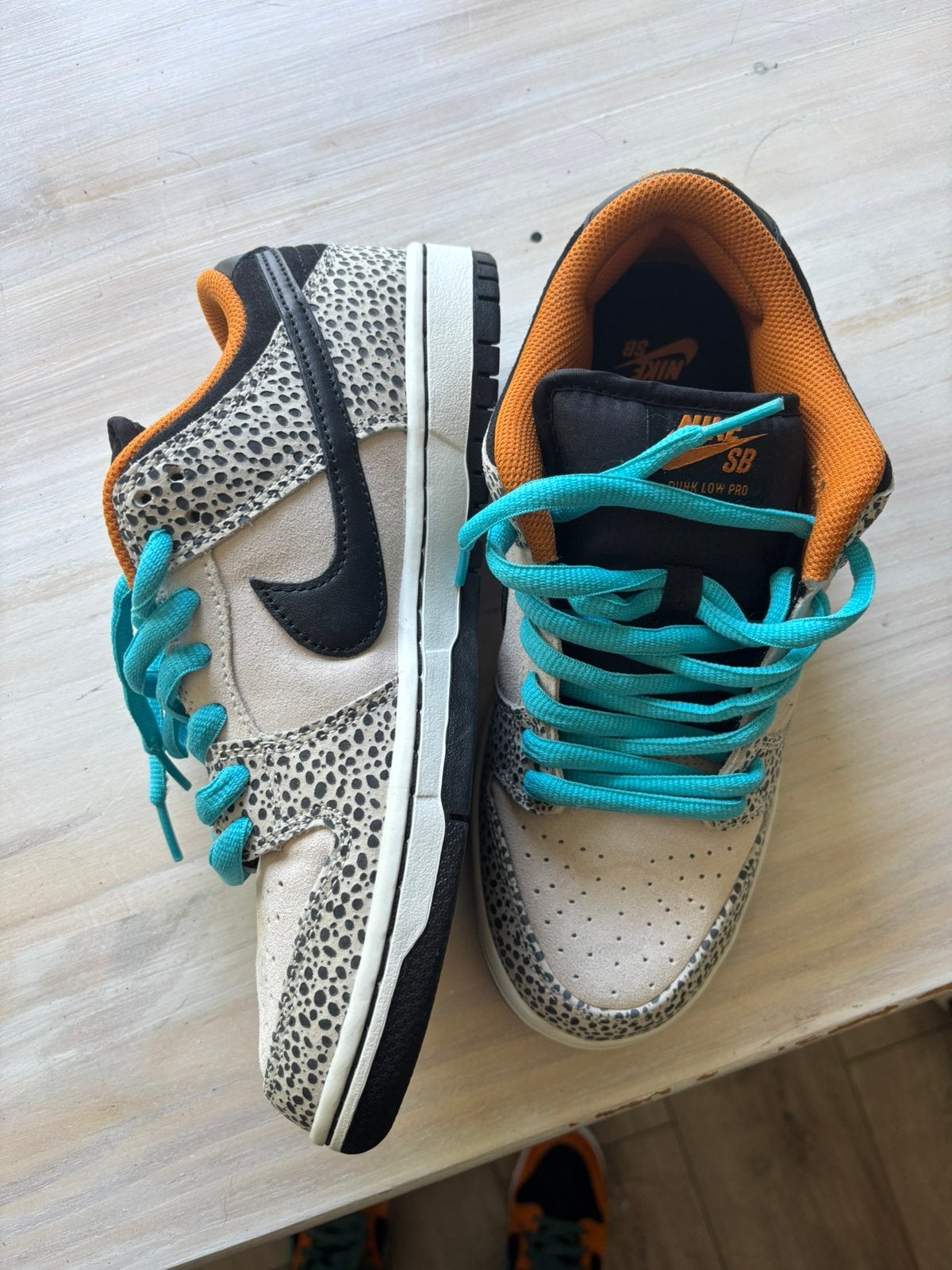 Nike SB Dunk Low Pro, Ophalen of Verzenden, Zo goed als nieuw, Sneakers of Gympen