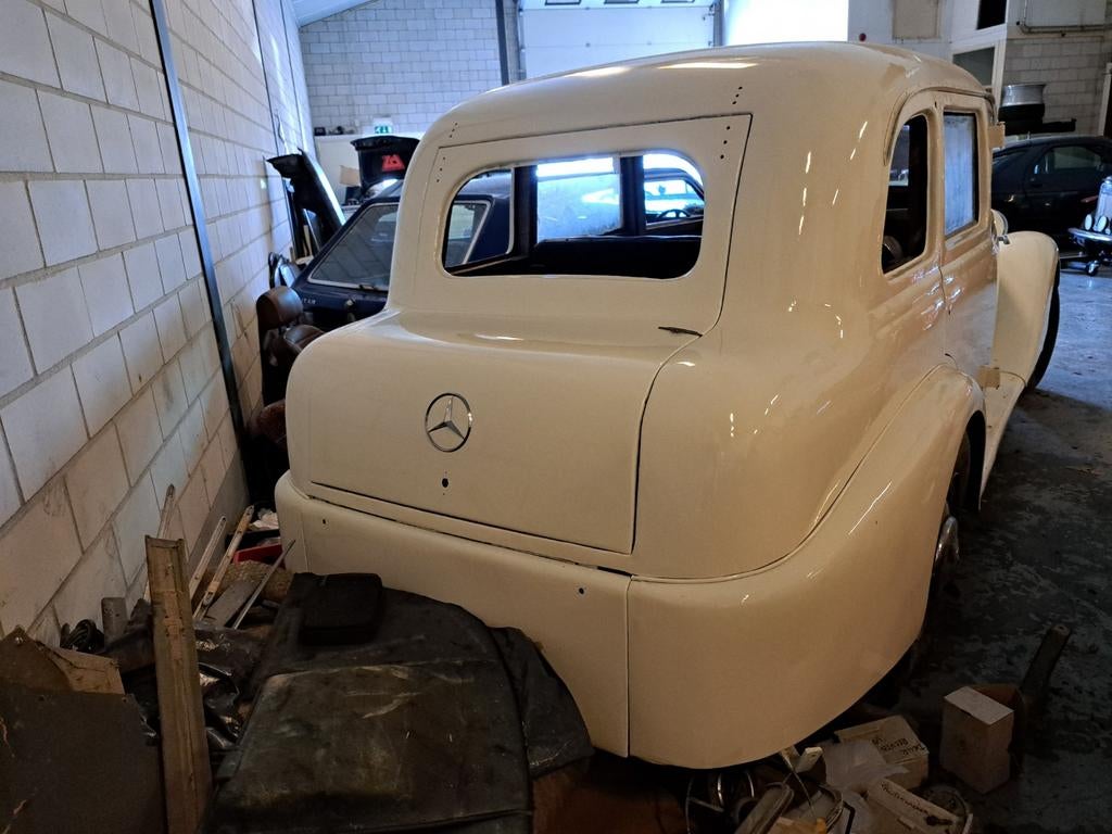 Zeeer zeldzame mercedes 170 da limousine inruil mog., Auto's, Oldtimers, Stof, Volkswagen, Bedrijf, Te koop