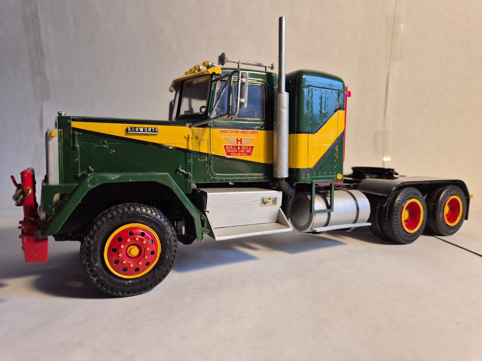 Kenworth Conventional
Alaskan Hauler, Ophalen of Verzenden, Bus of Vrachtwagen