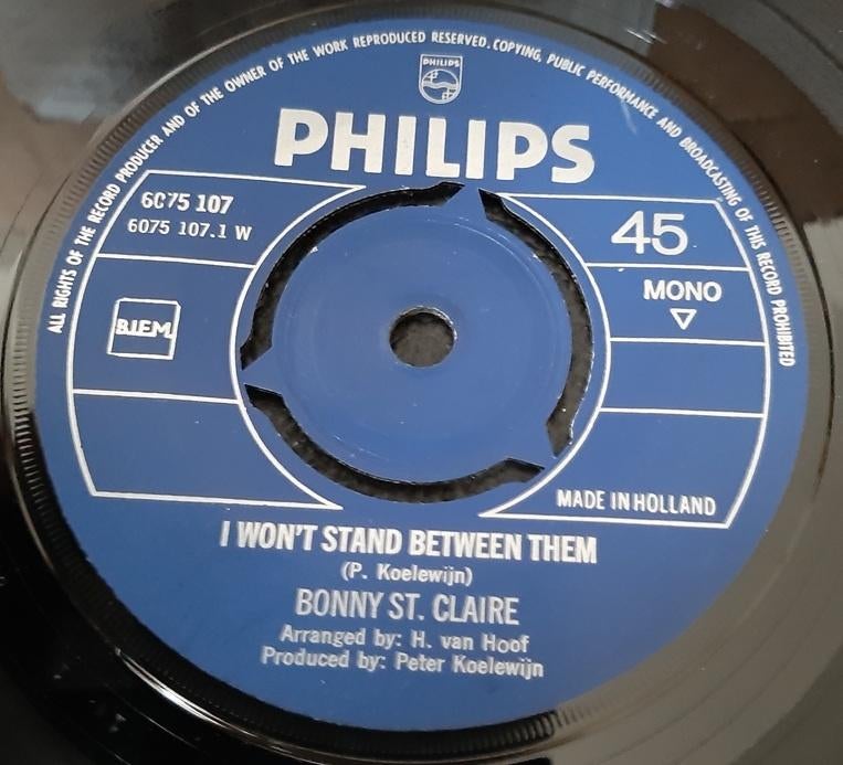 Bonnie St. Claire – I Won't Stand Between Them, Cd's en Dvd's, Vinyl Singles, Gebruikt, Single, Pop, 7 inch, Verzenden