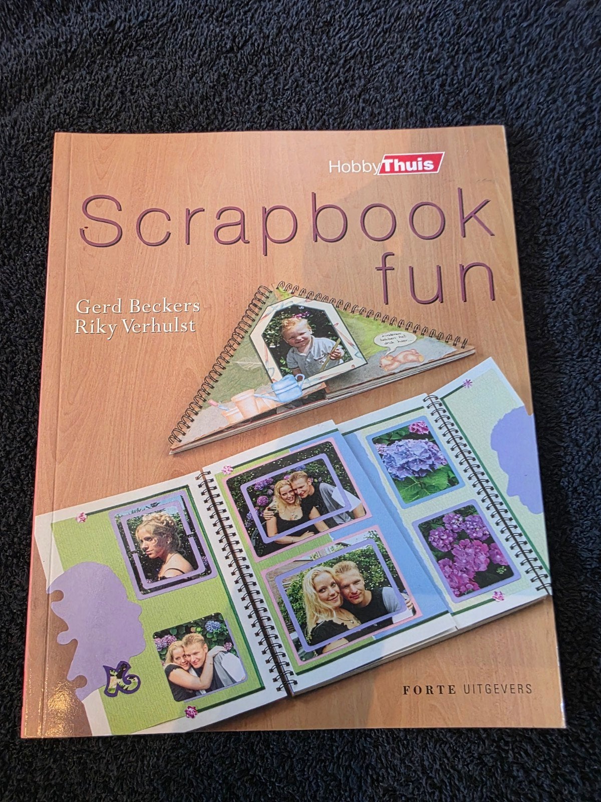 Scrapbook Fun: Maak je eigen unieke herinneringsalbum, Ophalen of Verzenden, Zo goed als nieuw, Album of Boek, Overige merken