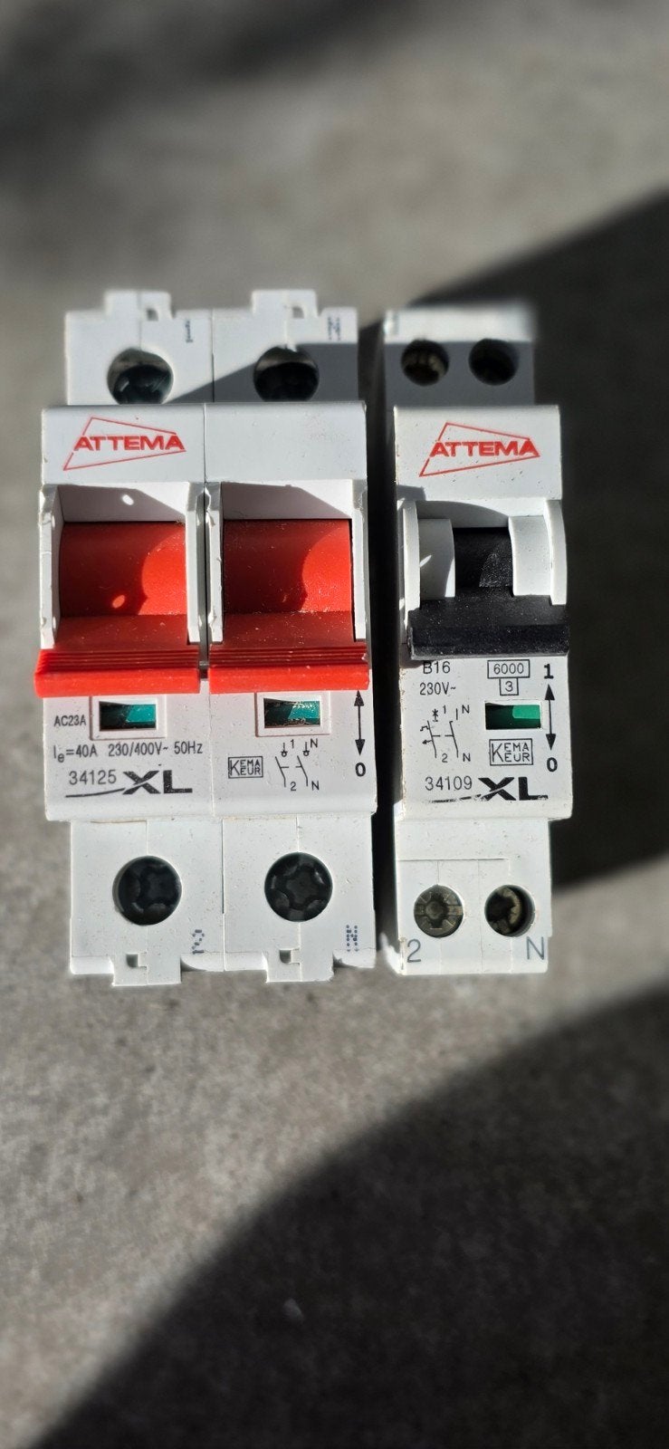 Attema Hoofdsch/ 2-p 40A en installatie autm XL B16, Ophalen of Verzenden, Gebruikt, Attema, Schakelaar