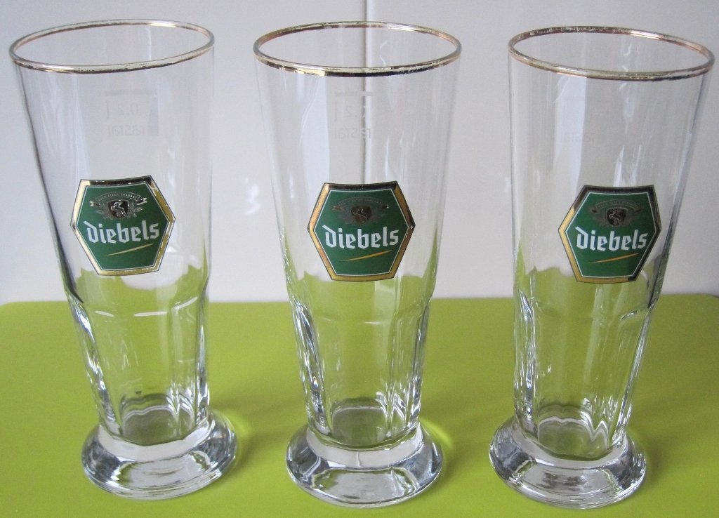 drie bierglazen van Diebels, Verzamelen, Biermerken, Ophalen of Verzenden, Zo goed als nieuw, Glas of Glazen, Overige merken
