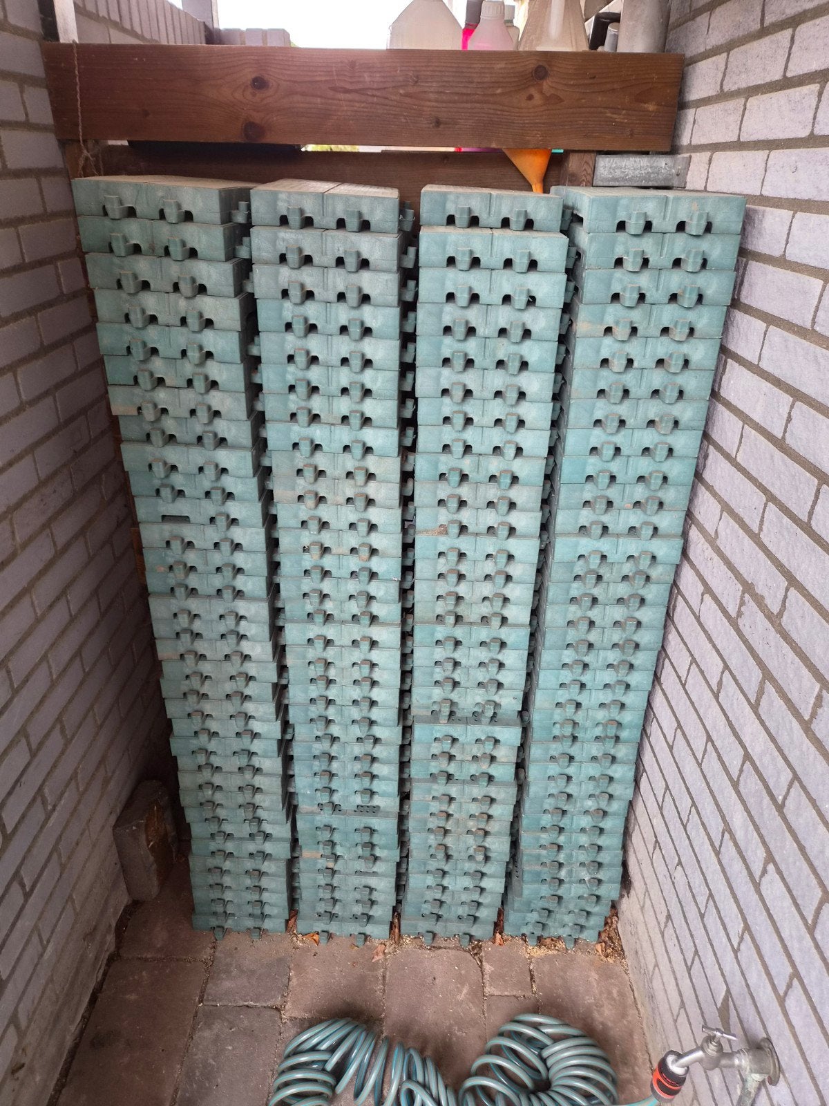 Ondervloer tegels voor caravan voortent camping (40x20x4,5, Ophalen, Zo goed als nieuw