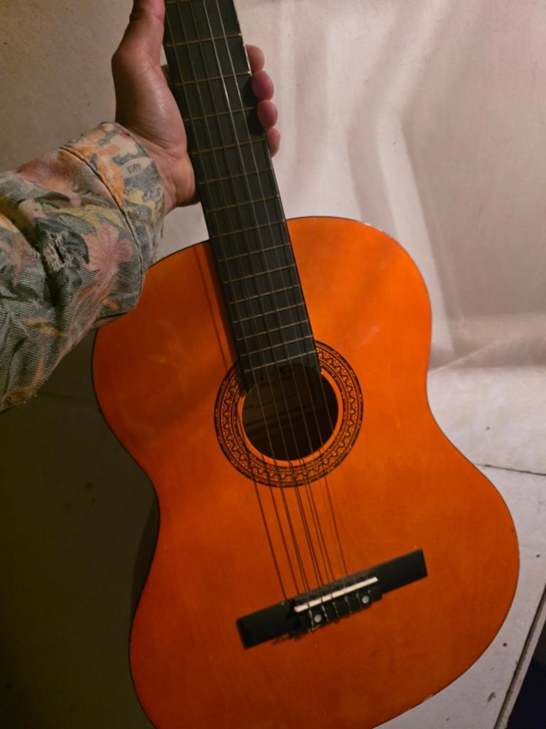 Mooie gitaar, Ophalen of Verzenden, Zo goed als nieuw, Klassieke of Spaanse gitaar