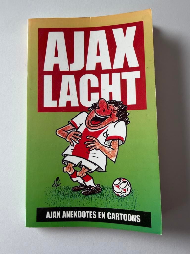 Boek: Ajax lacht - Anekdotes en cartoons, Verzamelen, Sportartikelen en Voetbal, Ophalen of Verzenden, Gebruikt, Ajax, Boek of Tijdschrift