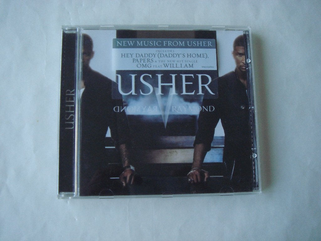 Usher CD Raymond VS Raymond, Ophalen of Verzenden, Zo goed als nieuw, Soul, Album