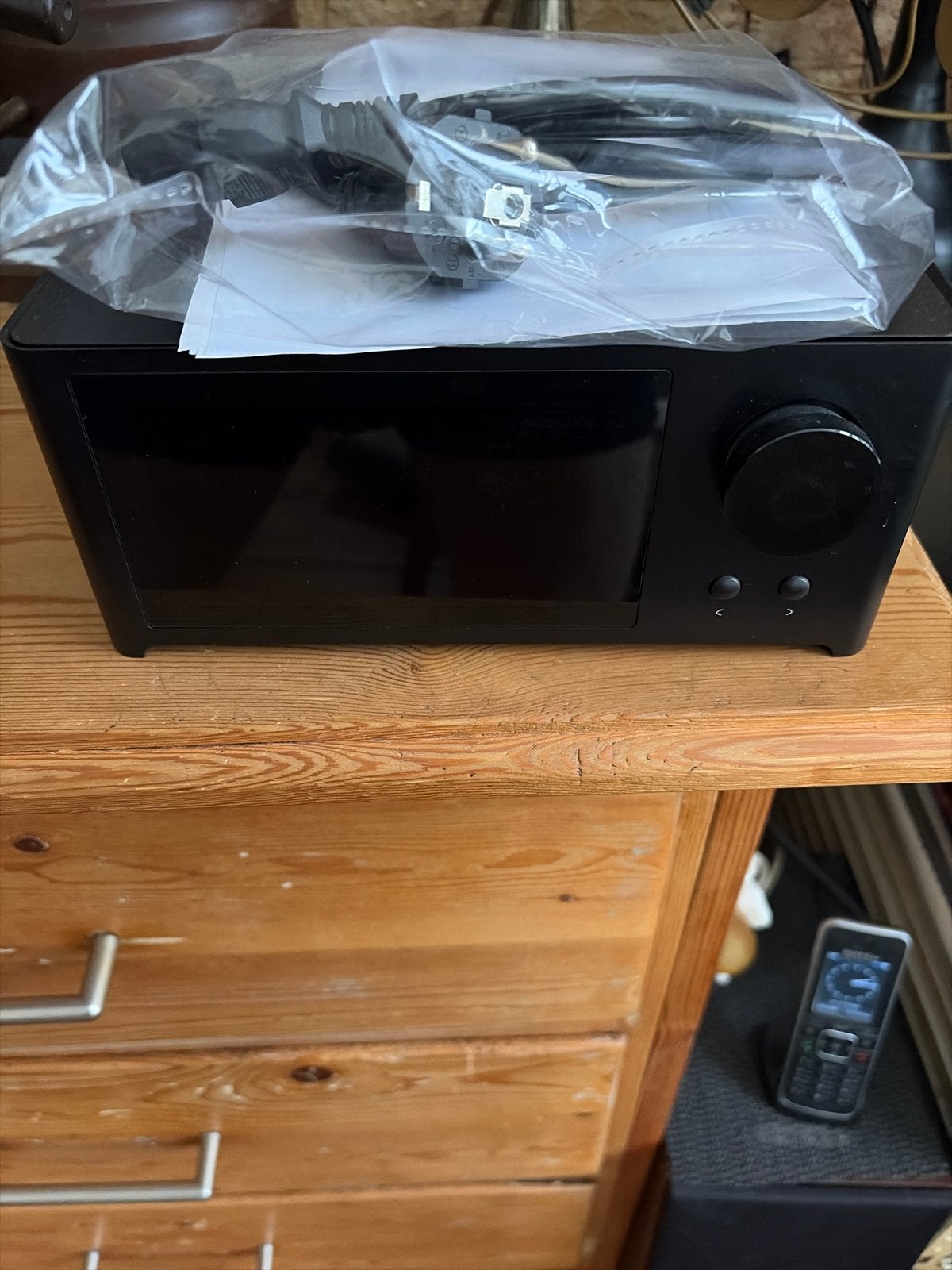 NAD C700 V1 streamer versterker, Zo goed als nieuw, 60 tot 120 watt, Stereo, Ophalen