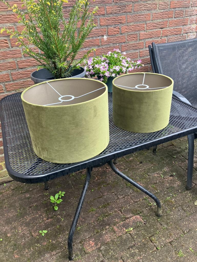 Set 2 x lampenkap groen fluweel, Ophalen, Rond, Zo goed als nieuw, Minder dan 25 cm