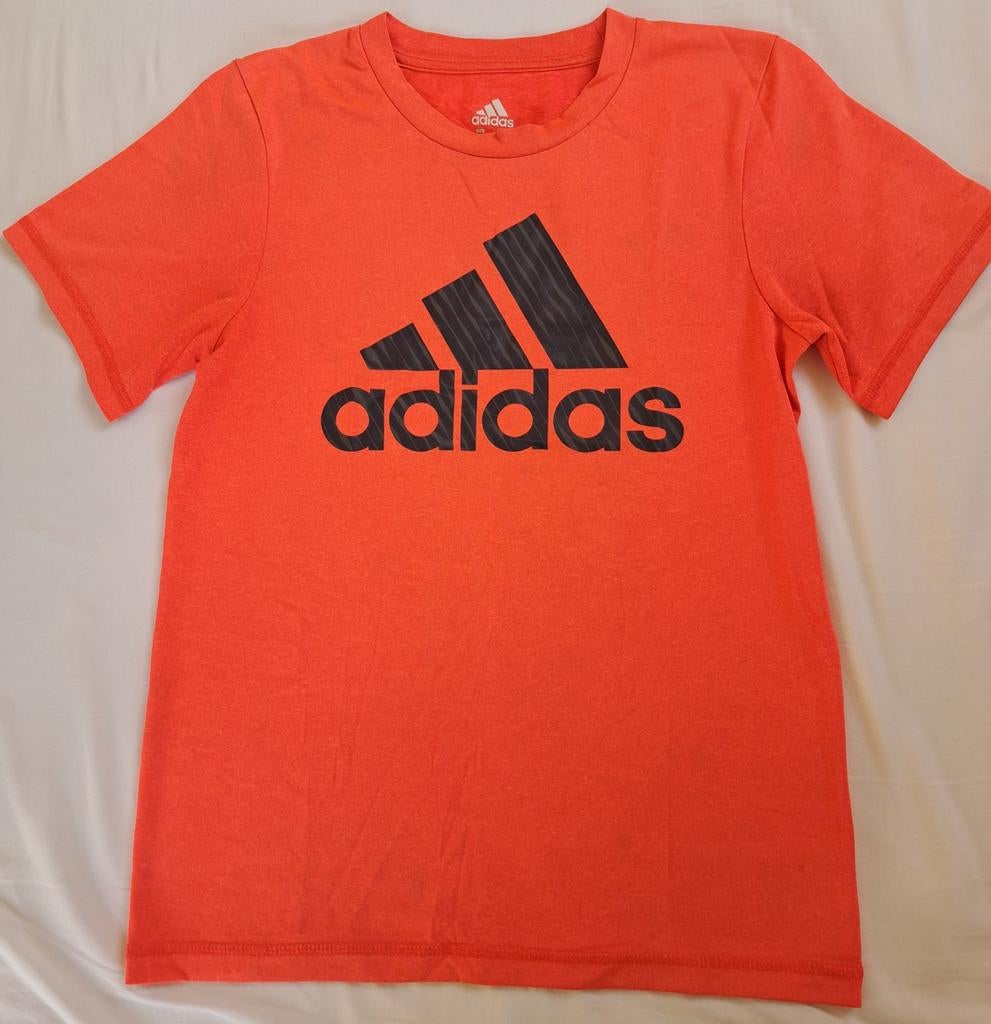 Adidas T-shirt Oranje met Zwart Logo maat 128, Ophalen, Adidas, Jongen of Meisje, Zo goed als nieuw