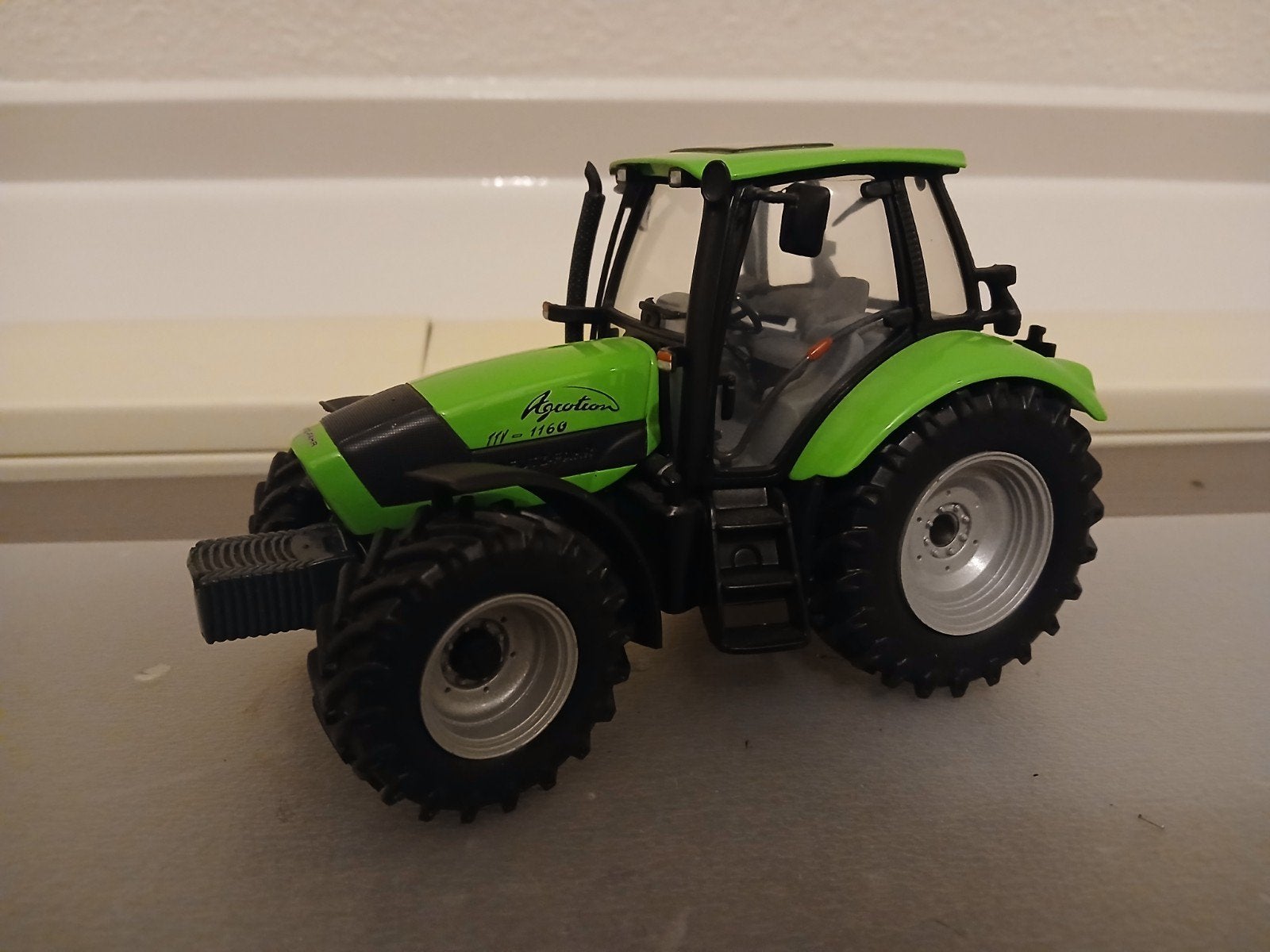 deutz fahr ttv 1160 uh, Ophalen of Verzenden, Tractor of Landbouw, Universal Hobbies