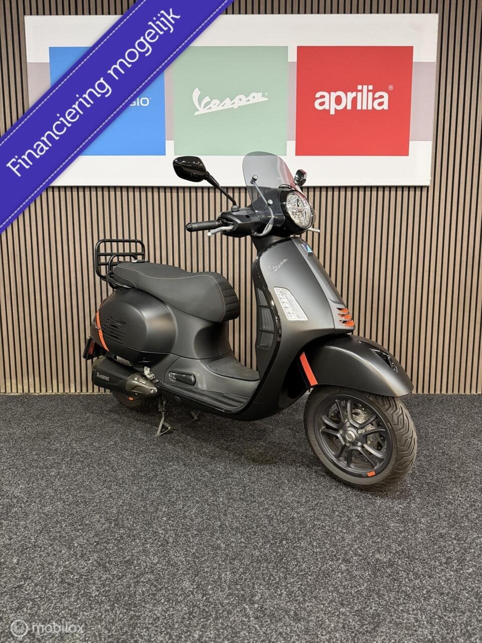 Vespa GTS 300 SuperSport HPE DEMO AKRAPOVIC, Scooter, Bedrijf, Vespa, Nvt